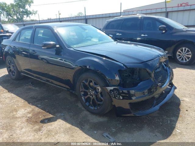  Salvage Chrysler 300