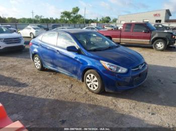  Salvage Hyundai ACCENT