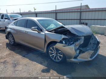  Salvage Lexus Es