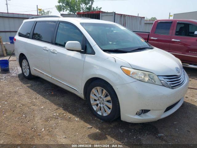  Salvage Toyota Sienna