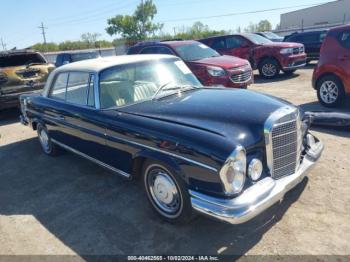  Salvage Mercedes-Benz 250se