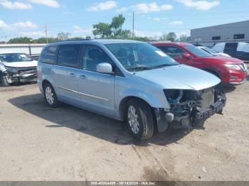  Salvage Chrysler Town & Country