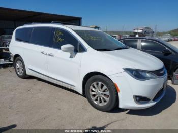  Salvage Chrysler Pacifica