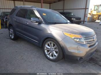  Salvage Ford Explorer