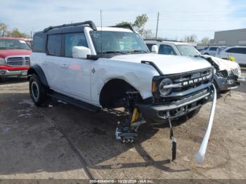  Salvage Ford Bronco