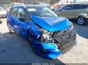  Salvage Nissan Kicks