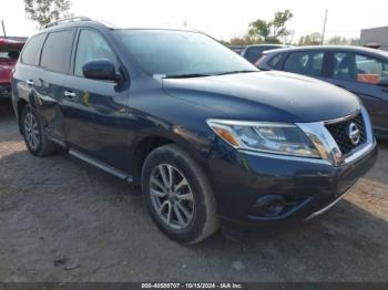  Salvage Nissan Pathfinder