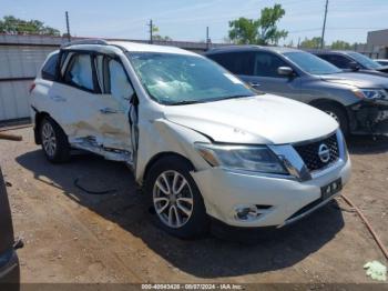  Salvage Nissan Pathfinder