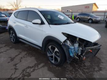  Salvage Hyundai TUCSON