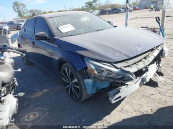  Salvage Nissan Altima