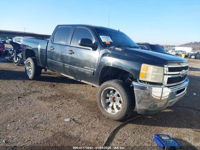  Salvage Chevrolet Silverado 2500