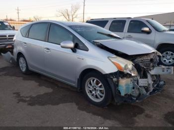  Salvage Toyota Prius v