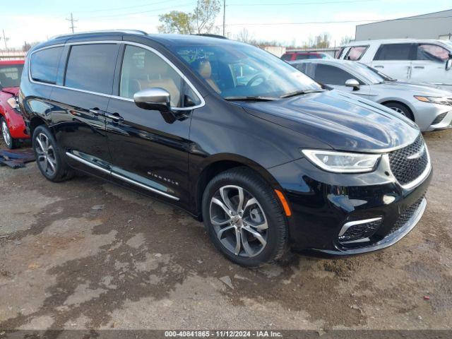  Salvage Chrysler Pacifica