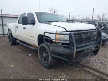  Salvage Chevrolet Silverado 2500