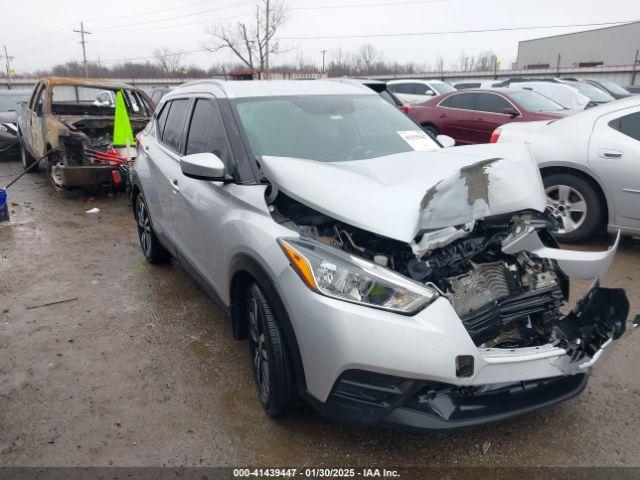  Salvage Nissan Kicks