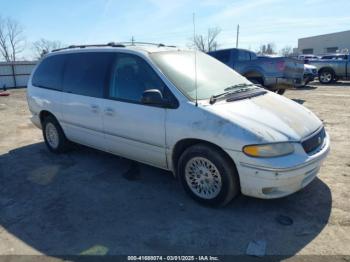  Salvage Chrysler Town & Country