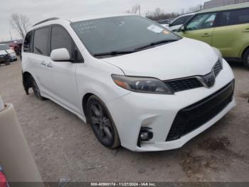  Salvage Toyota Sienna