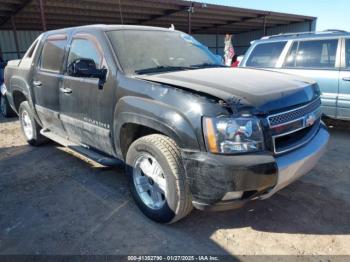  Salvage Chevrolet Avalanche 1500