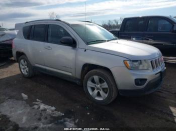  Salvage Jeep Compass