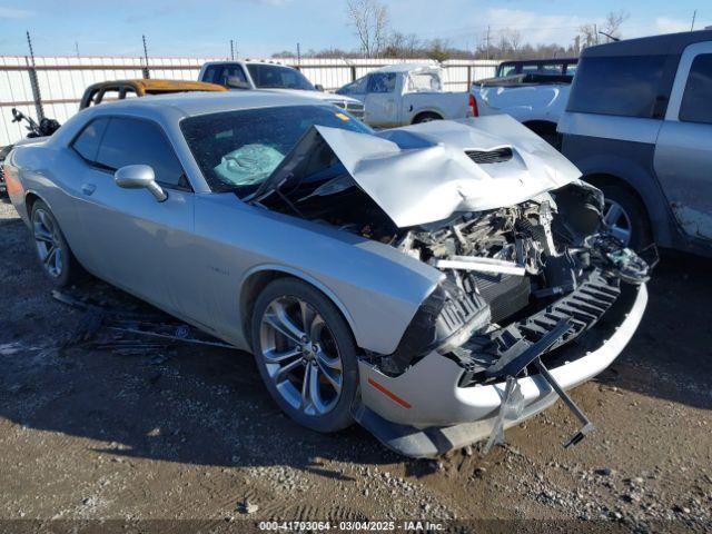  Salvage Dodge Challenger