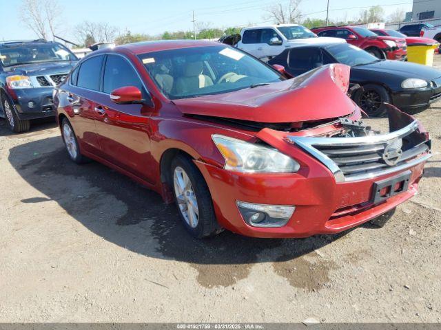  Salvage Nissan Altima