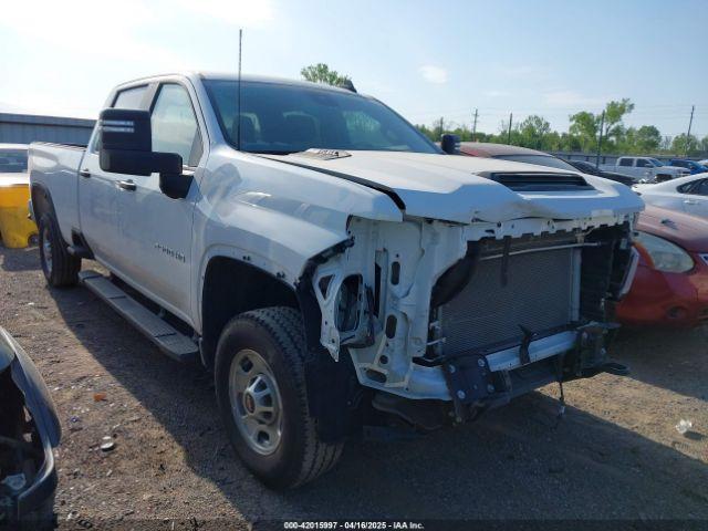  Salvage Chevrolet Silverado 2500