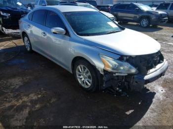  Salvage Nissan Altima