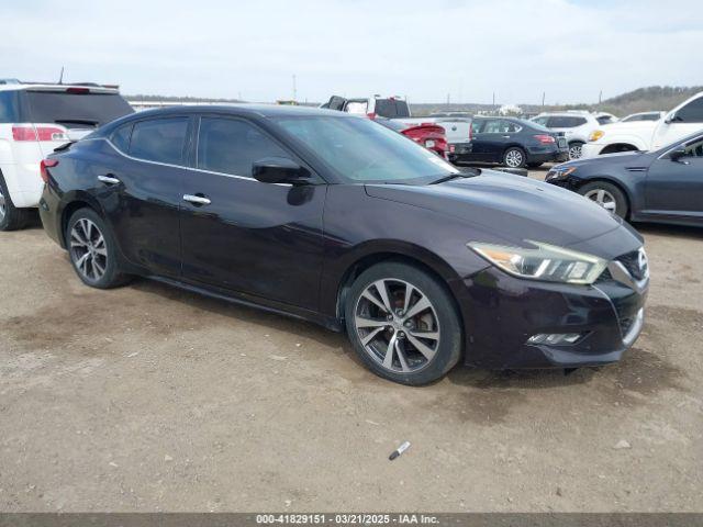  Salvage Nissan Maxima