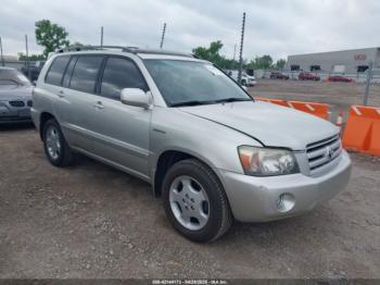 Salvage Toyota Highlander