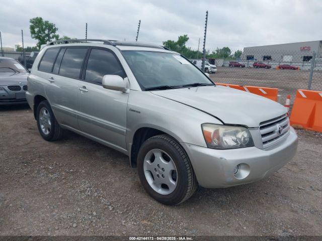  Salvage Toyota Highlander