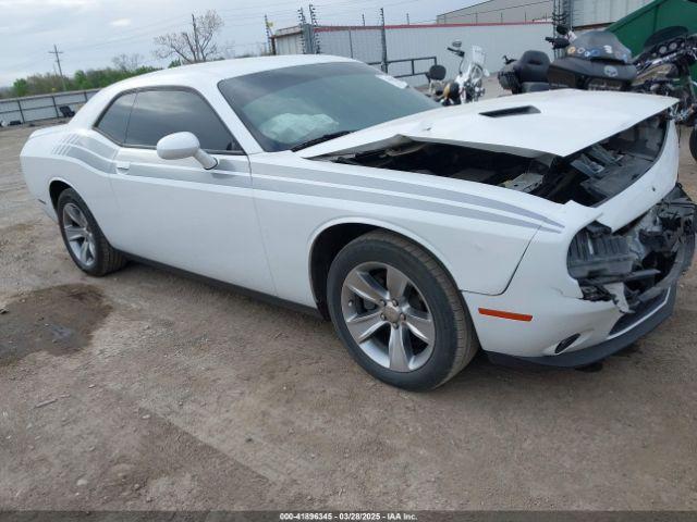  Salvage Dodge Challenger