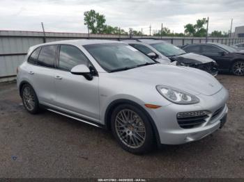  Salvage Porsche Cayenne Hybrid