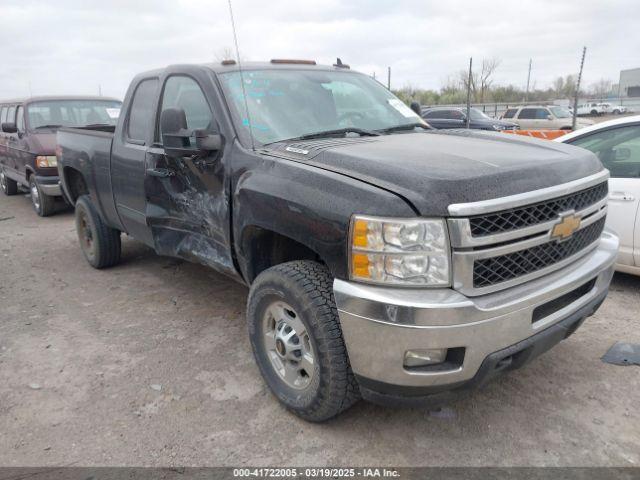  Salvage Chevrolet Silverado 2500