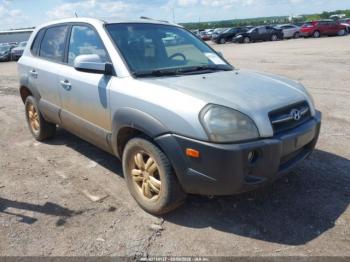  Salvage Hyundai TUCSON