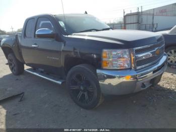  Salvage Chevrolet Silverado 1500