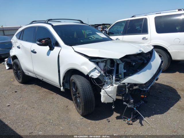  Salvage Toyota Venza