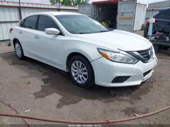  Salvage Nissan Altima