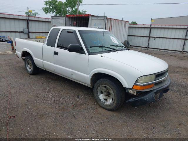  Salvage Chevrolet S-10