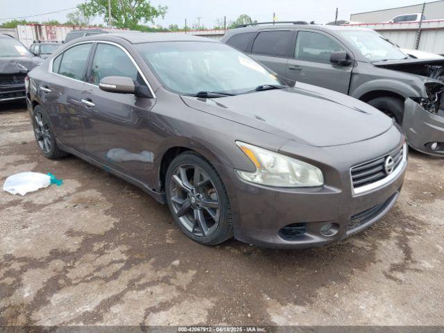  Salvage Nissan Maxima