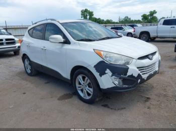  Salvage Hyundai TUCSON
