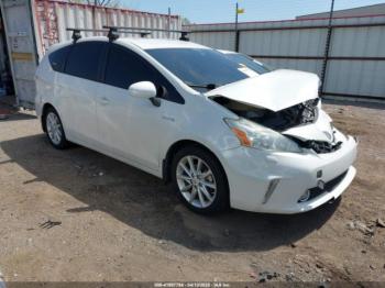  Salvage Toyota Prius v