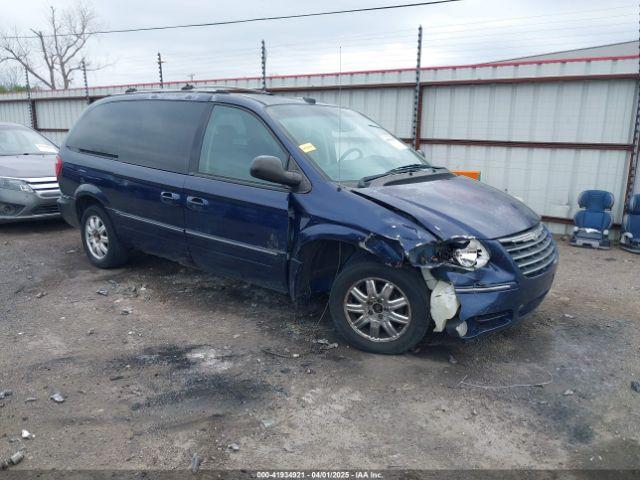  Salvage Chrysler Town & Country