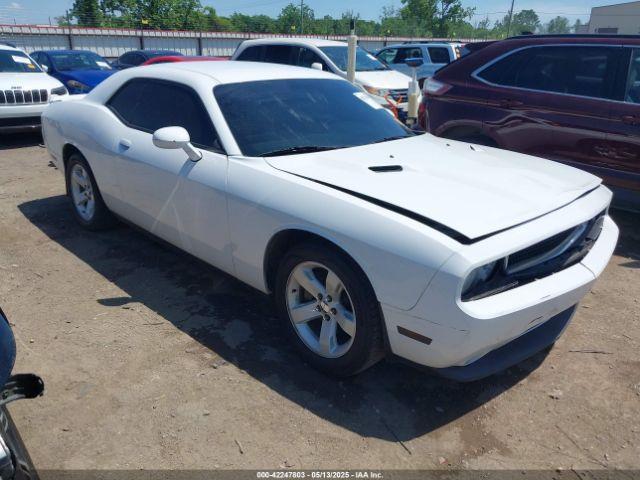  Salvage Dodge Challenger