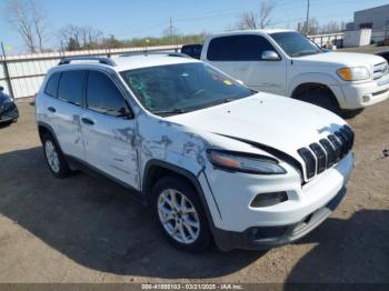  Salvage Jeep Cherokee