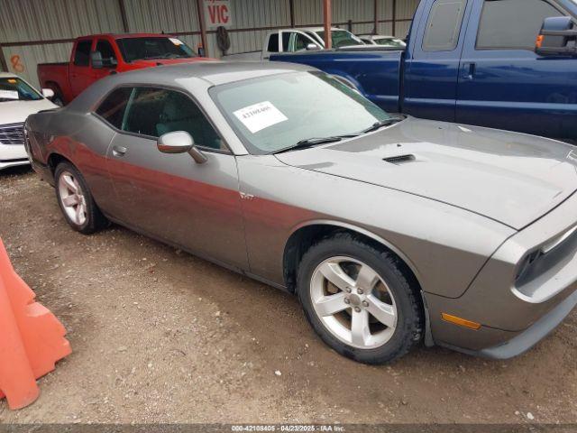  Salvage Dodge Challenger