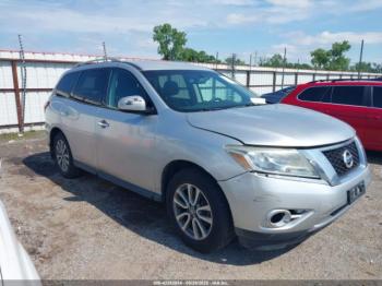  Salvage Nissan Pathfinder