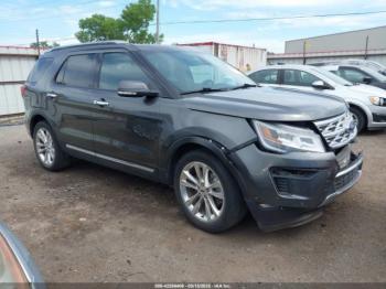  Salvage Ford Explorer