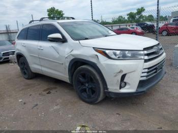 Salvage Toyota Highlander