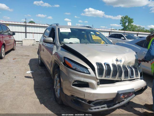  Salvage Jeep Cherokee