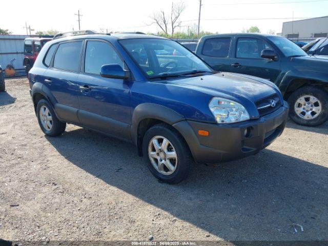  Salvage Hyundai TUCSON